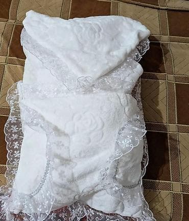 Конвертодеяло+подарок на третьем фото at lalafo.kg Конвертодеяло+подарок на третьем фото