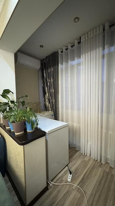 Ковролин: 3 бөлмө, 78 м², 106-серия, 4 кабат, Эски ремонт lalafo.kg да — 2 Ковролин: 3 бөлмө, 78 м², 106-серия, 4 кабат, Эски ремонт — 2