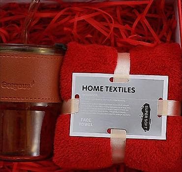 Подарочный набор в красной коробке. Состав: - Мягкое полотенце для at lalafo.kg Подарочный набор в красной коробке. Состав: - Мягкое полотенце для