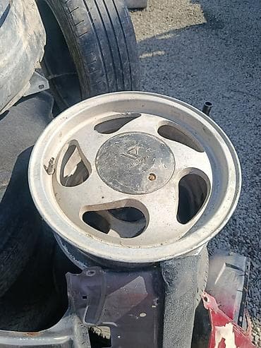 Литые Диски R 13 Комплект, отверстий - 4, Б/у at lalafo.kg Литые Диски R 13 Комплект, отверстий - 4, Б/у