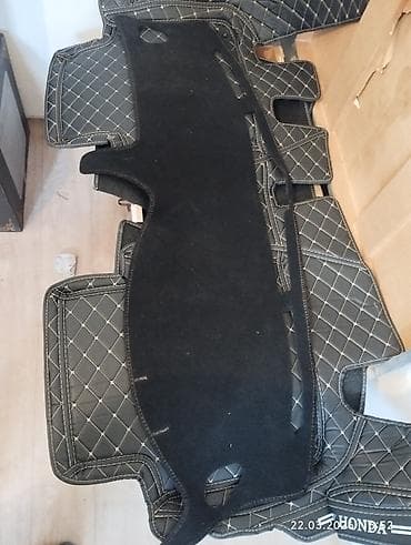 Экокожа Накидка на панель Honda, цвет - Черный at lalafo.kg Экокожа Накидка на панель Honda, цвет - Черный