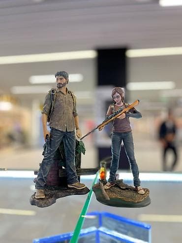 Комплект фигурок the last of us Джоэл и Элли at lalafo.kg Комплект фигурок the last of us Джоэл и Элли