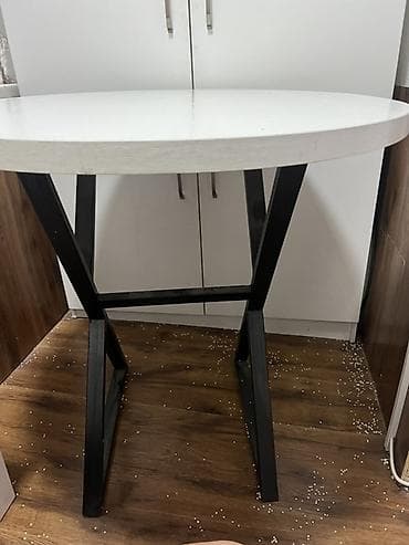 Круглый стол в современном стиле - Столешница: круглая, белая, с at lalafo.kg Круглый стол в современном стиле - Столешница: круглая, белая, с