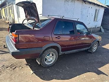 Volkswagen Jetta: 1991 г., 1.8 л, Механика, Бензин, Седан at lalafo.kg Volkswagen Jetta: 1991 г., 1.8 л, Механика, Бензин, Седан
