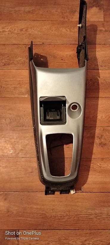 Подстаканники для авто: Запчасти на Mitsubishi lancer evolution 2006г. Накладка 1300с .Торпеда at lalafo.kg — 2 Подстаканники для авто: Запчасти на Mitsubishi lancer evolution 2006г. Накладка 1300с .Торпеда — 2