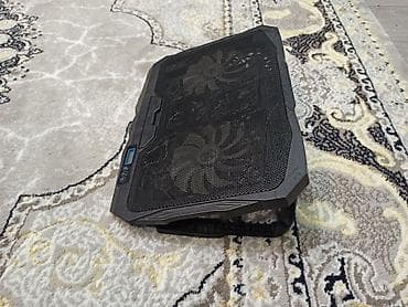 Охлаждающая подставка для ноутбука с дисплеем и регулировкой оборотов at lalafo.kg Охлаждающая подставка для ноутбука с дисплеем и регулировкой оборотов