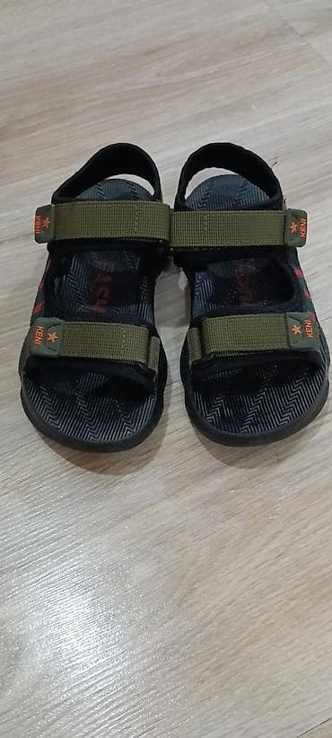 Сандали на мальчика, размер 31, удобные, состояние новых. По стельке at lalafo.kg Сандали на мальчика, размер 31, удобные, состояние новых. По стельке