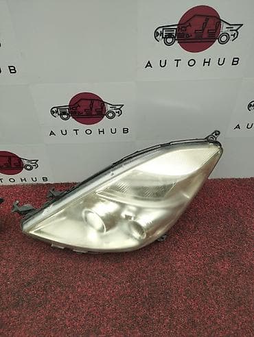 Передняя левая фара Toyota Оригинал at lalafo.kg Передняя левая фара Toyota Оригинал