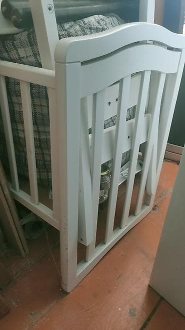 Детская кроватка-манеж, разборная, белого цвета. Особенности: - at lalafo.kg Детская кроватка-манеж, разборная, белого цвета. Особенности: -