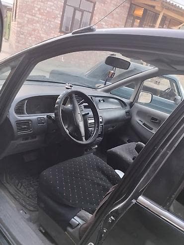 Toyota Avensis: 2003 г., 1.8 л, Механика, Бензин, Универсал at lalafo.kg — 2 Toyota Avensis: 2003 г., 1.8 л, Механика, Бензин, Универсал — 2