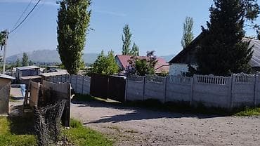 Продается участок с домом в селе Арашан. Участок (угловой) почти at lalafo.kg Продается участок с домом в селе Арашан. Участок (угловой) почти