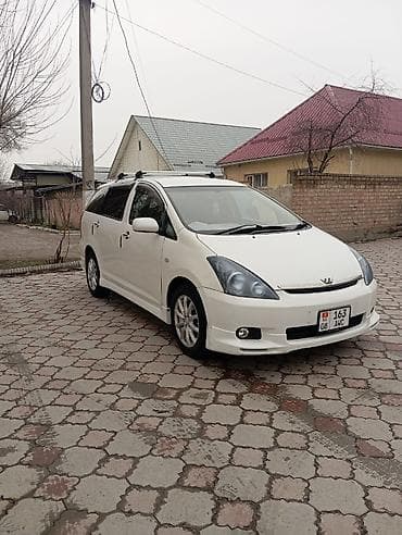 Toyota WISH: 2004 г., Автомат, Бензин, Минивэн at lalafo.kg Toyota WISH: 2004 г., Автомат, Бензин, Минивэн