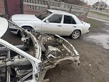 Лонжерон Mercedes-Benz, Оригинал at lalafo.kg Лонжерон Mercedes-Benz, Оригинал