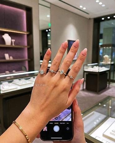 Золотые кольца с муассанитами
- Металл: золото 750 пробы
- at lalafo.kg Золотые кольца с муассанитами
- Металл: золото 750 пробы
-