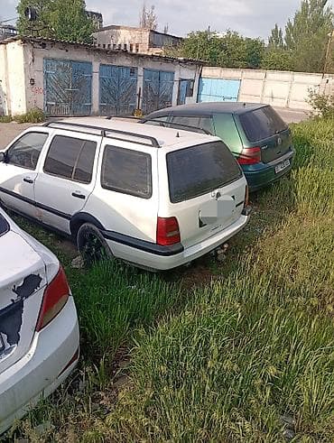 Volkswagen Golf Variant: 1996 г., 1.8 л, Механика, Бензин, Универсал at lalafo.kg Volkswagen Golf Variant: 1996 г., 1.8 л, Механика, Бензин, Универсал