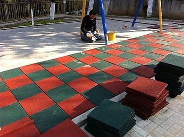 Резиновая плитка для детских и спортивных площадок - Материал at lalafo.kg Резиновая плитка для детских и спортивных площадок - Материал