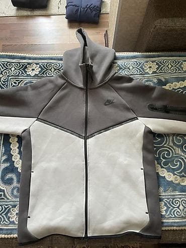 Мужская толстовка, L, Nike, Новый, цвет - Серый, Самовывоз at lalafo.kg Мужская толстовка, L, Nike, Новый, цвет - Серый, Самовывоз