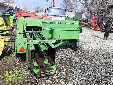 Другая сельхозтехника: Пресс-подборщик тюковый John Deere 349 - Тип: прицепной тюковый at lalafo.kg — 7 Другая сельхозтехника: Пресс-подборщик тюковый John Deere 349 - Тип: прицепной тюковый — 7