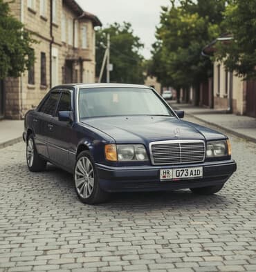 Mercedes-Benz W124: 1991 г., 2 л, Механика, Бензин, Седан at lalafo.kg Mercedes-Benz W124: 1991 г., 2 л, Механика, Бензин, Седан