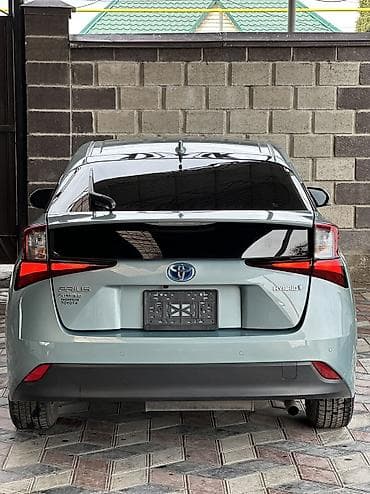 Toyota Prius: 2019 г., 1.8 л, Вариатор, Гибрид, Лифтбек at lalafo.kg — 6 Toyota Prius: 2019 г., 1.8 л, Вариатор, Гибрид, Лифтбек — 6