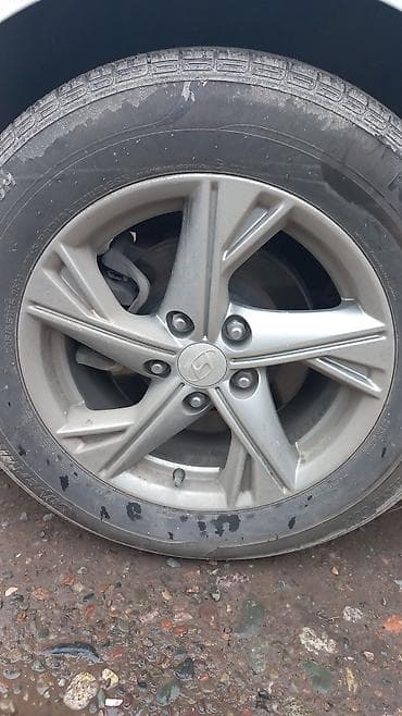 Колеса в сборе 205 / 65 / R 16, Зимняя шипованная, Комплект, Легковые, Литые, отверстий - 5 at lalafo.kg Колеса в сборе 205 / 65 / R 16, Зимняя шипованная, Комплект, Легковые, Литые, отверстий - 5