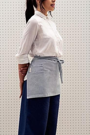 📢 Жумушка чакырабыз! Раздачага иштегени 1 кыз керек. Талаптар: • Жашы at lalafo.kg 📢 Жумушка чакырабыз! Раздачага иштегени 1 кыз керек. Талаптар: • Жашы