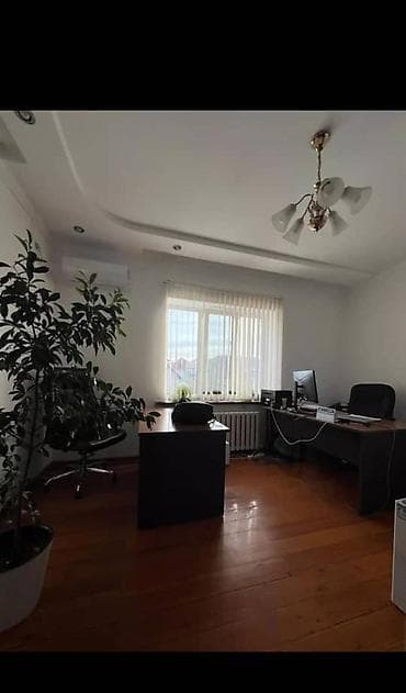 Продажа времянок: 📍 Срочно Продаётся 3-этажный кирпичный дом в центре города📍 📍 at lalafo.kg — 9 Продажа времянок: 📍 Срочно Продаётся 3-этажный кирпичный дом в центре города📍 📍 — 9