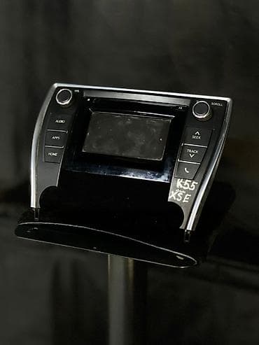 Штатная мультимедийная магнитола/головное устройство для автомобиля at lalafo.kg Штатная мультимедийная магнитола/головное устройство для автомобиля