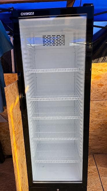 ПРОДАЮ практически новый Холодильный шкаф CHANGER с прозрачной дверцей at lalafo.kg ПРОДАЮ практически новый Холодильный шкаф CHANGER с прозрачной дверцей