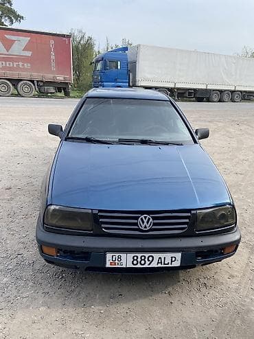 Volkswagen Vento: 1994 г., 1.8 л, Ручные, Бензин, Седан at lalafo.kg Volkswagen Vento: 1994 г., 1.8 л, Ручные, Бензин, Седан