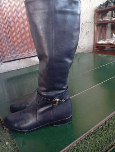 Сапоги абалы жакшы
раз 38
400 at lalafo.kg Сапоги абалы жакшы
раз 38
400