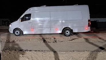 Mercedes-Benz Sprinter, длинная высокая версия (L3H2/H3). Белый at lalafo.kg Mercedes-Benz Sprinter, длинная высокая версия (L3H2/H3). Белый