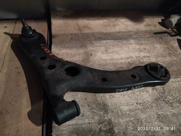 Toyota Voxy Нижний рычаг, Тойота Вокси нижний рычаг подвески Год - at lalafo.kg Toyota Voxy Нижний рычаг, Тойота Вокси нижний рычаг подвески Год -