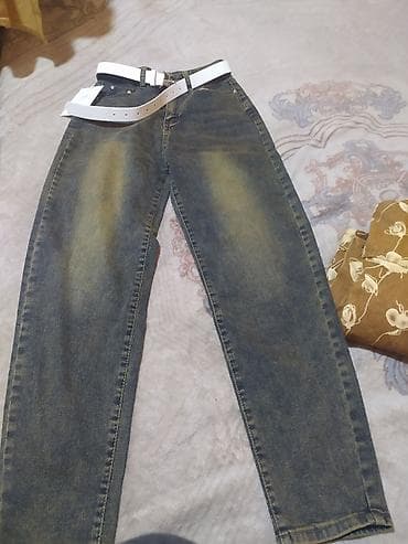 Джинсовый комплект - Джинсы прямого кроя с легким выцветанием по at lalafo.kg Джинсовый комплект - Джинсы прямого кроя с легким выцветанием по