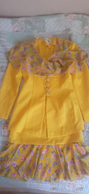 Новые юбкис42-50р.красиаый нежный костюм 42-44р at lalafo.kg Новые юбкис42-50р.красиаый нежный костюм 42-44р