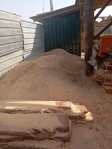 Опилки древесные - Натуральные древесные опилки от распиловки бревен at lalafo.kg Опилки древесные - Натуральные древесные опилки от распиловки бревен