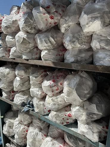 Куски и крошка пенопласта в мешках - Фракция: смесь крупных кусков и at lalafo.kg Куски и крошка пенопласта в мешках - Фракция: смесь крупных кусков и