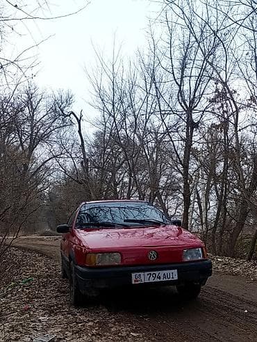 Volkswagen Passat: 1989 г., 1.8 л, Механика, Бензин, Седан at lalafo.kg Volkswagen Passat: 1989 г., 1.8 л, Механика, Бензин, Седан