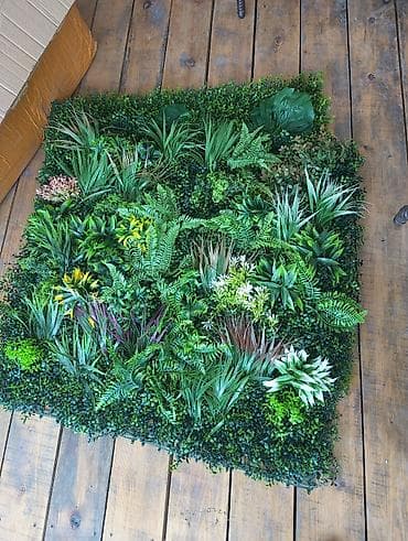 Искусственная зеленая стена из модульных панелей,осталось на lalafo.kg да Искусственная зеленая стена из модульных панелей,осталось на