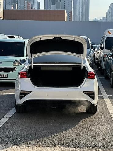 Lotus: Kia K3: 2018 г., 1.6 л, Автомат, Бензин, Седан at lalafo.kg — 4 Lotus: Kia K3: 2018 г., 1.6 л, Автомат, Бензин, Седан — 4