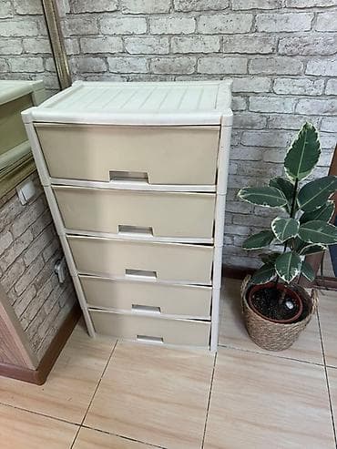 Кийим үчүн комоддор: Пластиковый комод с пятью выдвижными ящиками белого цвета и салатовым lalafo.kg да — 10 Кийим үчүн комоддор: Пластиковый комод с пятью выдвижными ящиками белого цвета и салатовым — 10
