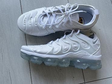 Мужские кроссовки, 42, Nike, Новый, цвет - Белый at lalafo.kg Мужские кроссовки, 42, Nike, Новый, цвет - Белый