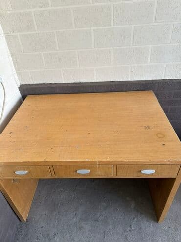 Письменный стол at lalafo.kg Письменный стол