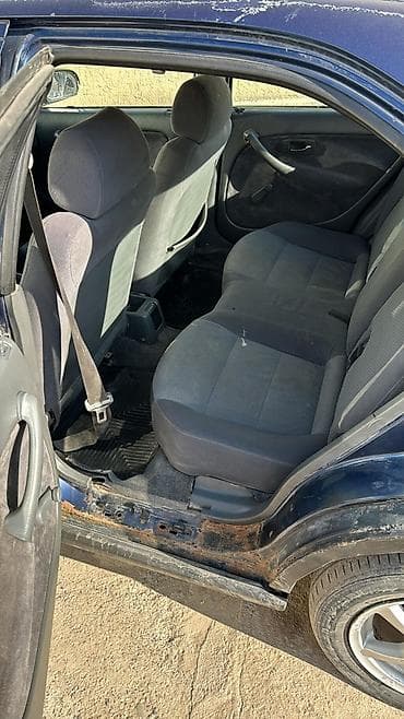 Honda Civic: 1996 г., 1.5 л, Механика, Бензин, Седан at lalafo.kg Honda Civic: 1996 г., 1.5 л, Механика, Бензин, Седан