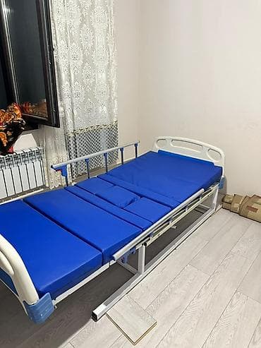 Функциональная медицинская кровать с матрасом 25000 сом хорошое at lalafo.kg Функциональная медицинская кровать с матрасом 25000 сом хорошое