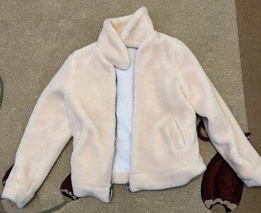 Куртка утепленная at lalafo.kg Куртка утепленная