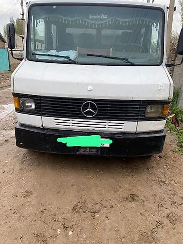 Легкий грузовик, Mercedes-Benz at lalafo.kg Легкий грузовик, Mercedes-Benz
