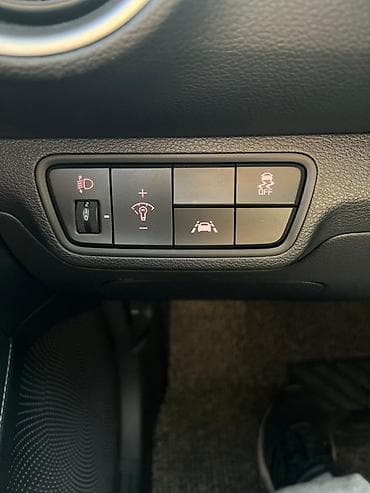 Lotus: Kia K3: 2018 г., 1.6 л, Автомат, Бензин, Седан at lalafo.kg — 8 Lotus: Kia K3: 2018 г., 1.6 л, Автомат, Бензин, Седан — 8