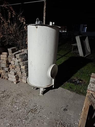 400-литр Вертикальный стальной резервуар (емкость/бак) цилиндрической at lalafo.kg 400-литр Вертикальный стальной резервуар (емкость/бак) цилиндрической