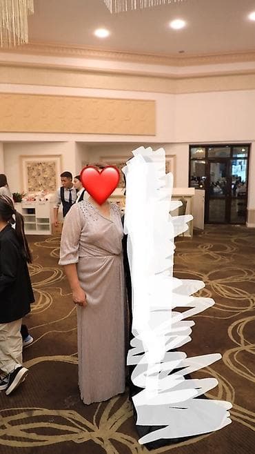 Вечернее платье, Длинная модель, С рукавами, Стразы, XL, Стандарт at lalafo.kg Вечернее платье, Длинная модель, С рукавами, Стразы, XL, Стандарт